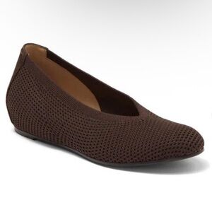NEW Eileen Fisher Seam Stretch Slip On Brown/Chocolate Stretch Flats, 8